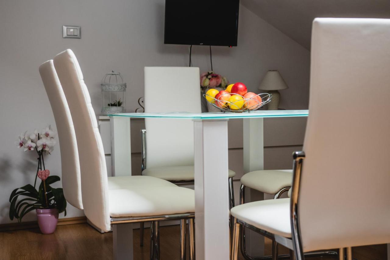 Apartmani Tena Selce Bagian luar foto