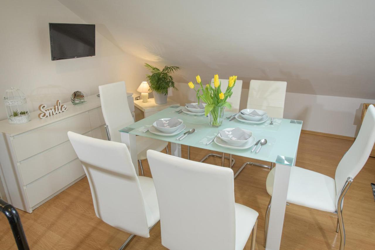 Apartmani Tena Selce Bagian luar foto