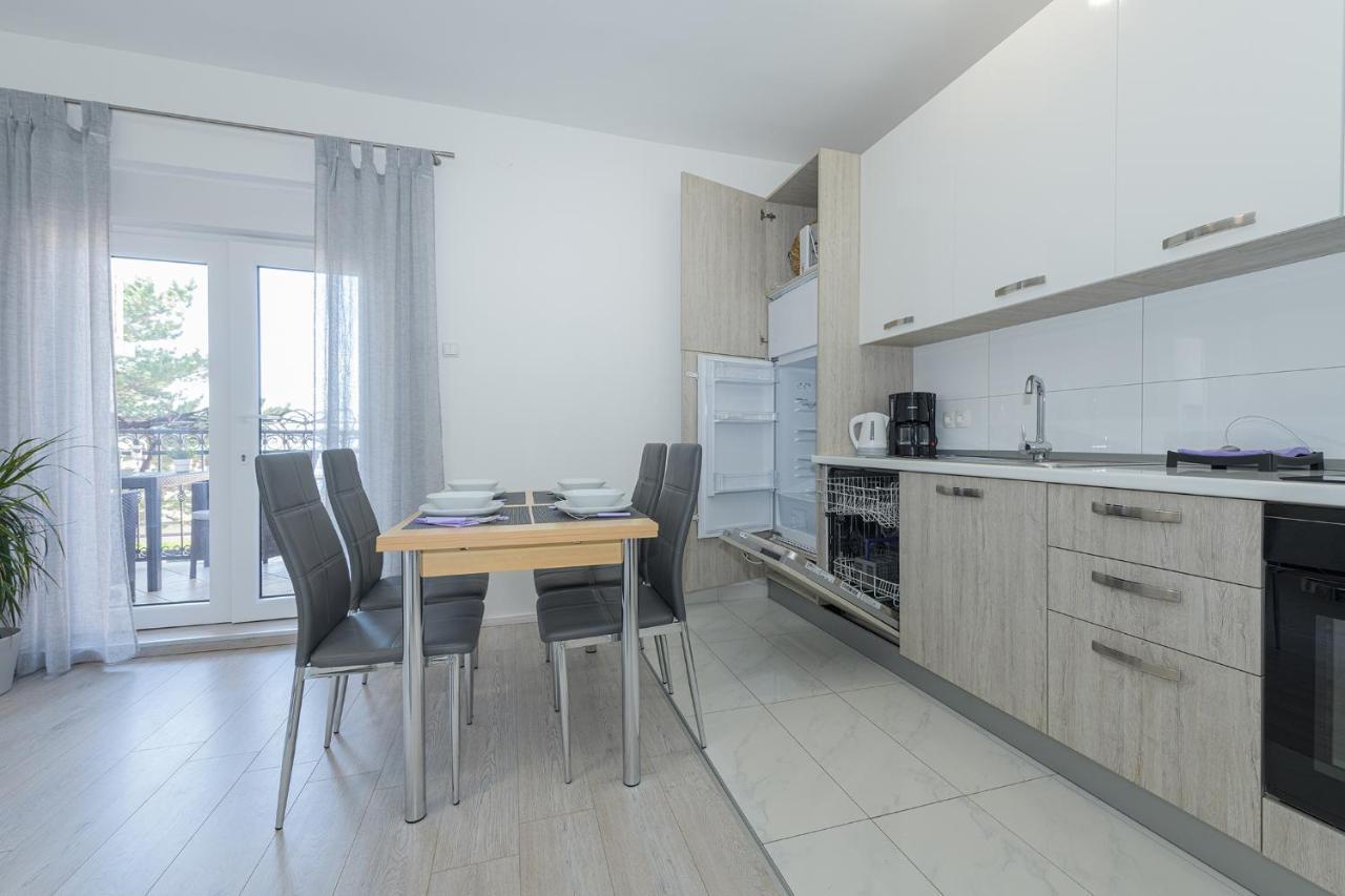 Apartmani Tena Selce Bagian luar foto