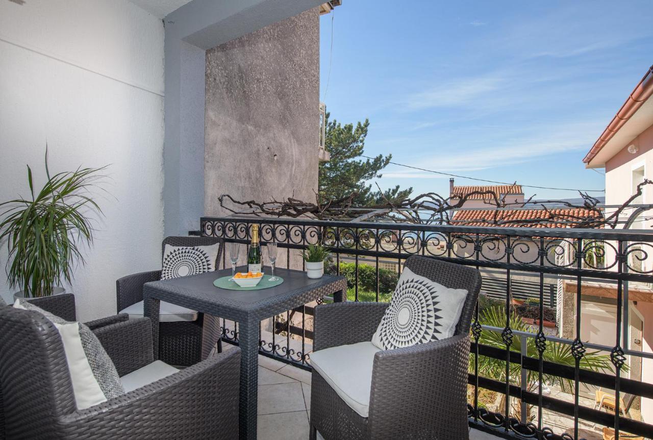 Apartmani Tena Selce Bagian luar foto
