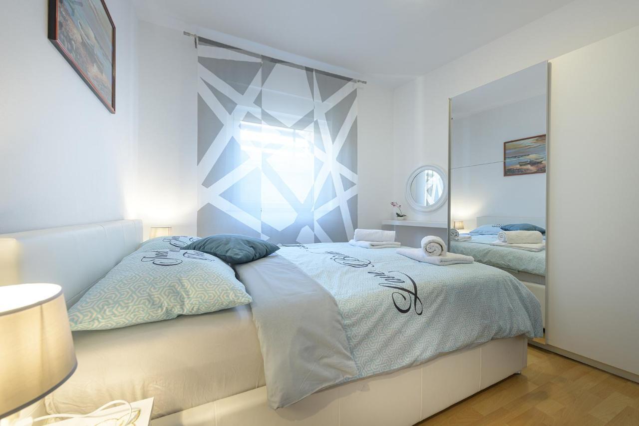 Apartmani Tena Selce Bagian luar foto