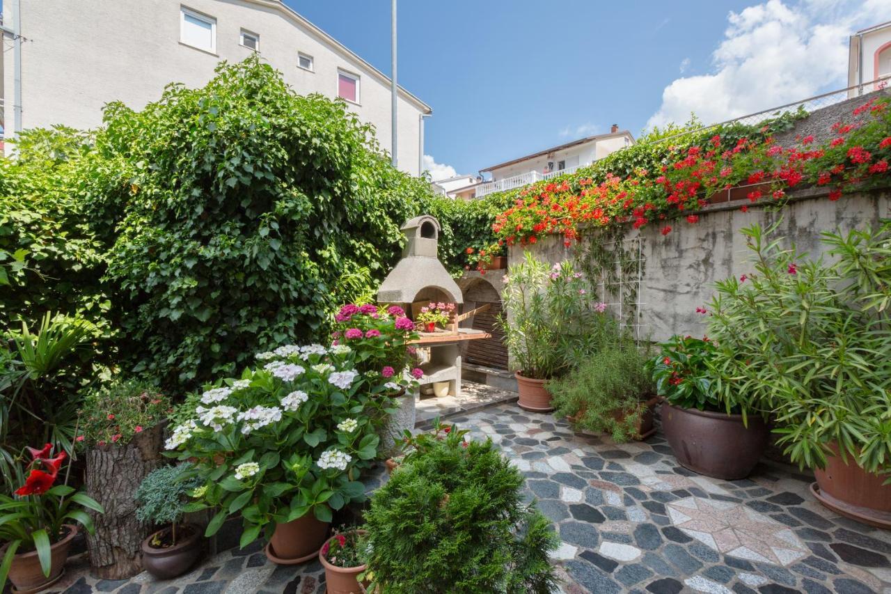 Apartmani Tena Selce Bagian luar foto