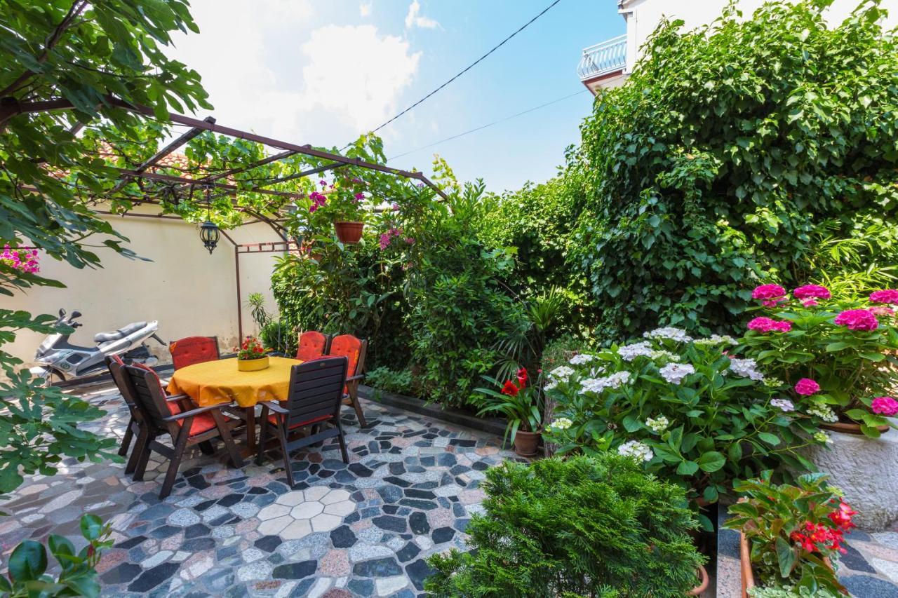 Apartmani Tena Selce Bagian luar foto