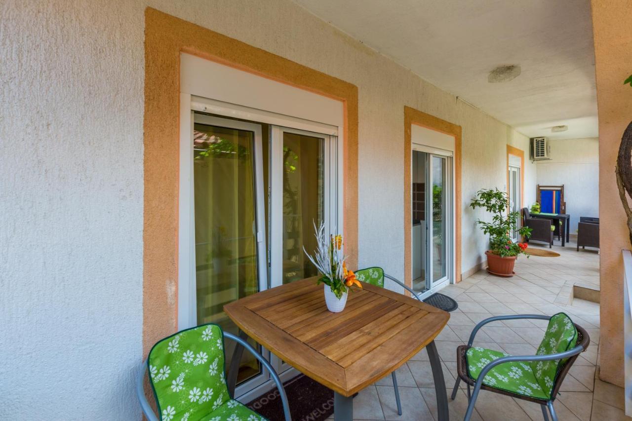 Apartmani Tena Selce Bagian luar foto